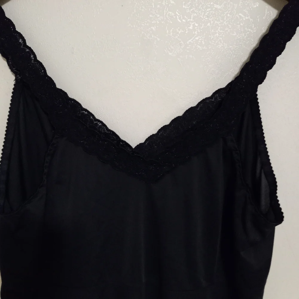 Cabernet 36 Full Black Lace Trimmed Slip - Picture 9 of 11